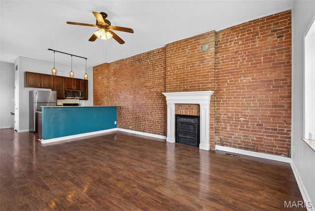 6416 Brockschmidt Place, St Louis, MO 63139