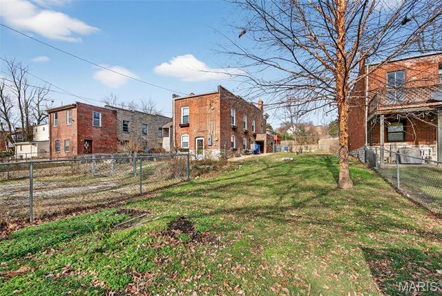 6416 Brockschmidt Place, St Louis, MO 63139