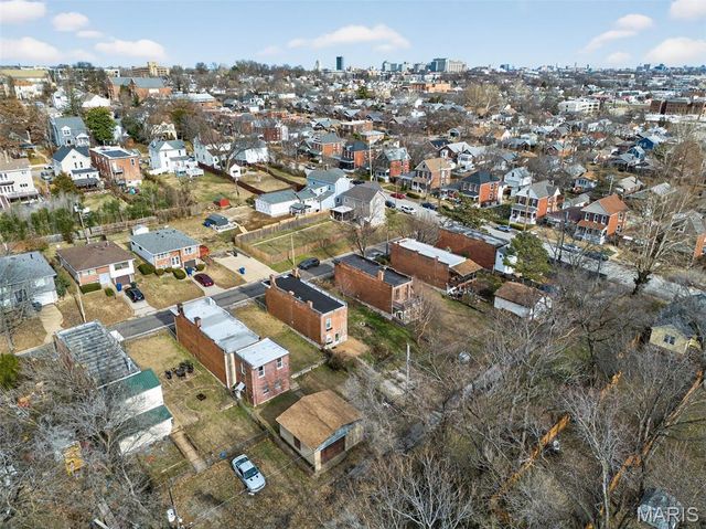 6416 Brockschmidt Place, St Louis, MO 63139