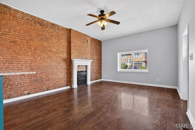 6416 Brockschmidt Place, St Louis, MO 63139