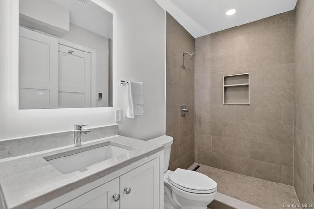1833 Soundview Court, Yorktown Heights, NY 10598