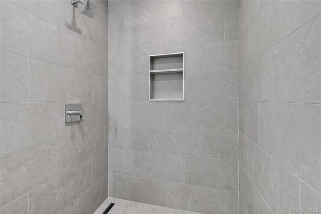 1833 Soundview Court, Yorktown Heights, NY 10598