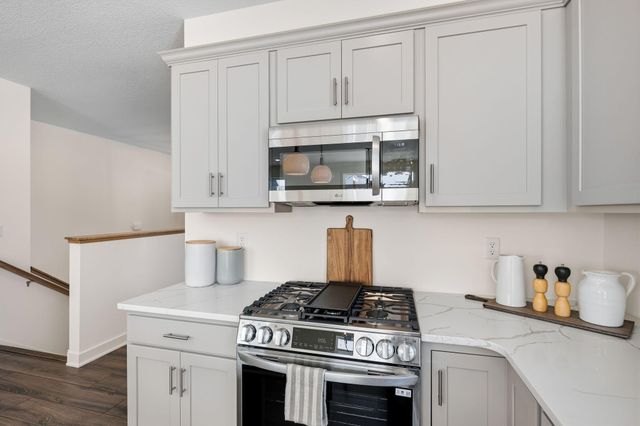 8396 157th Street, Savage, MN 55378