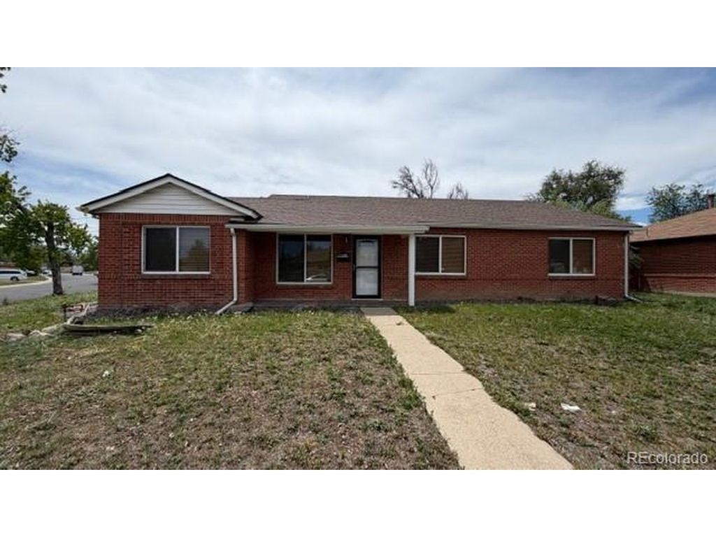 761 Troy St, Aurora, CO 80011