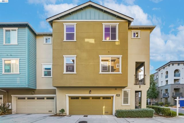 1226 Creekside Way, Milpitas, CA 95035