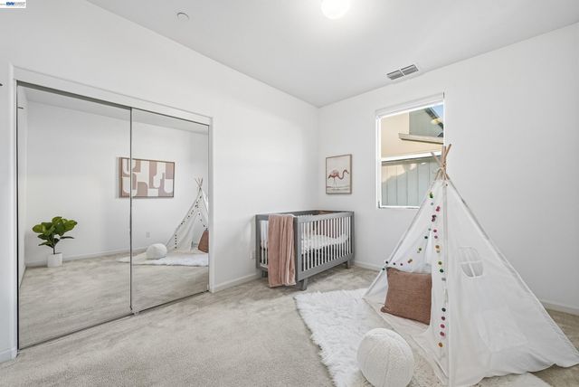 1226 Creekside Way, Milpitas, CA 95035