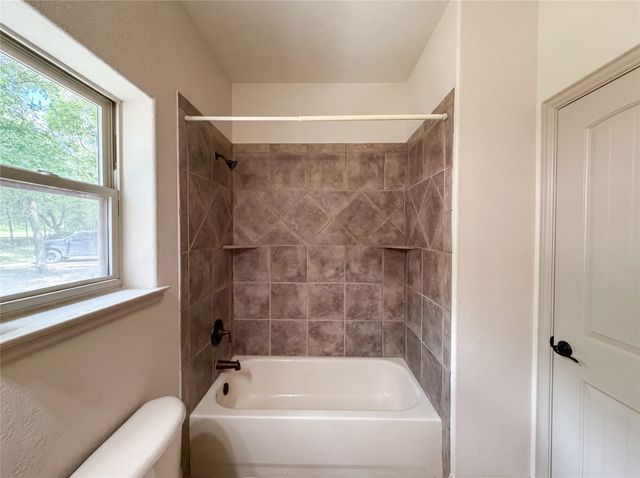 121 Rey Del Mar Circle, Weatherford, TX 76085
