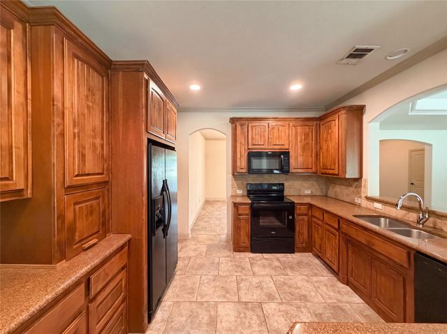 121 Rey Del Mar Circle, Weatherford, TX 76085