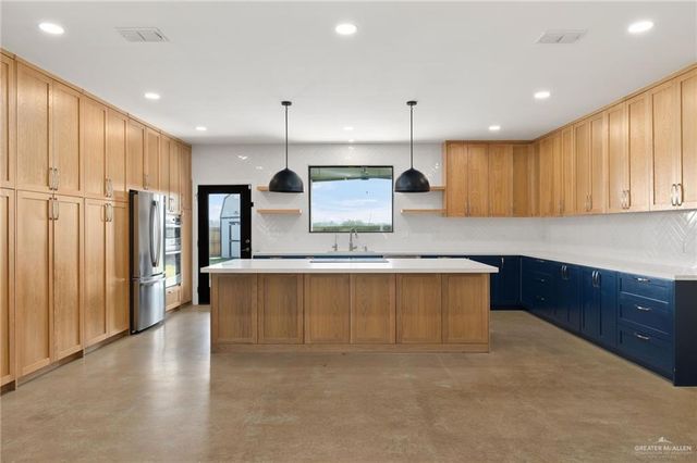 1912 Silverton Circle, Edinburg, TX 78542