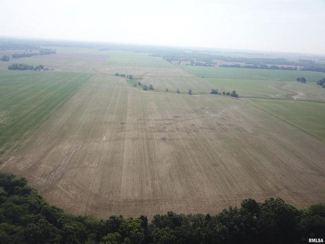 000 N Stanford Road, Flora, IL 62899