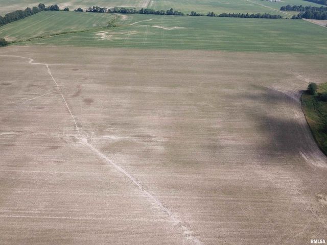 000 N Stanford Road, Flora, IL 62899