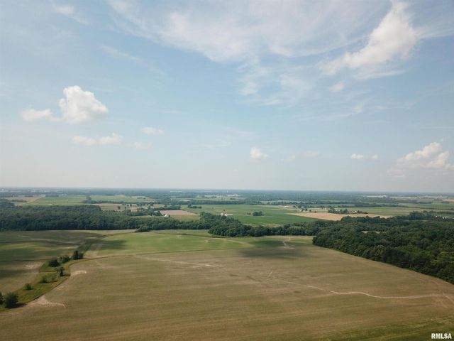 000 N Stanford Road, Flora, IL 62899