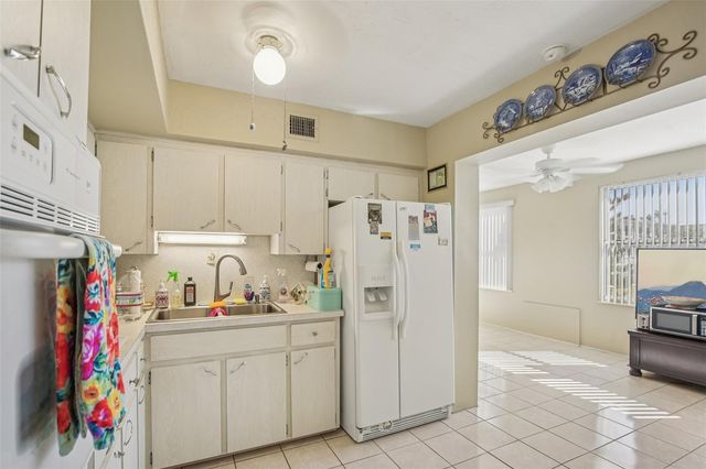 2433 BRAZILIA DRIVE 29, Clearwater, FL 33763