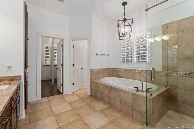 6 Champions Way, San Antonio, TX 78258