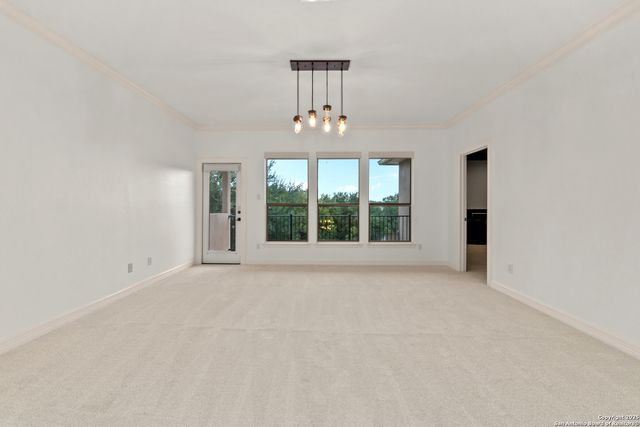 6 Champions Way, San Antonio, TX 78258