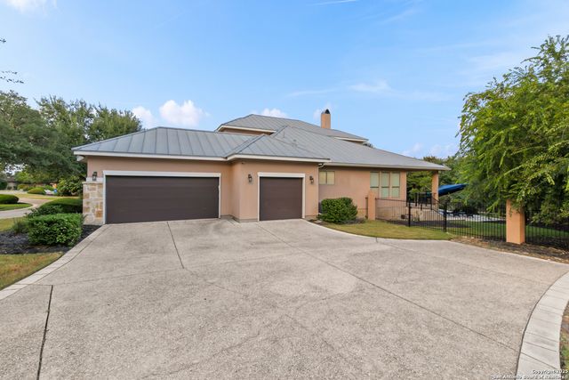 6 Champions Way, San Antonio, TX 78258