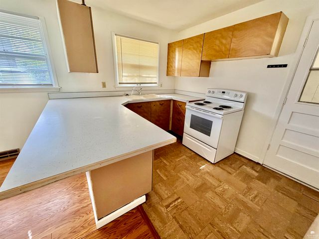 1733 Vaughn Drive, Manhattan, KS 66502