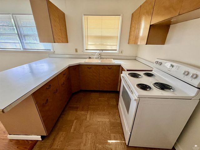 1733 Vaughn Drive, Manhattan, KS 66502