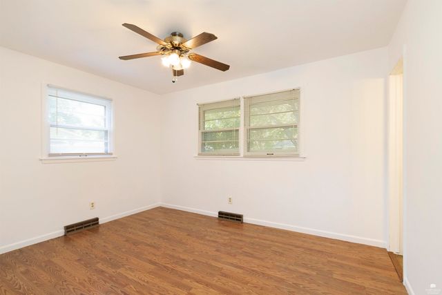 1733 Vaughn Drive, Manhattan, KS 66502