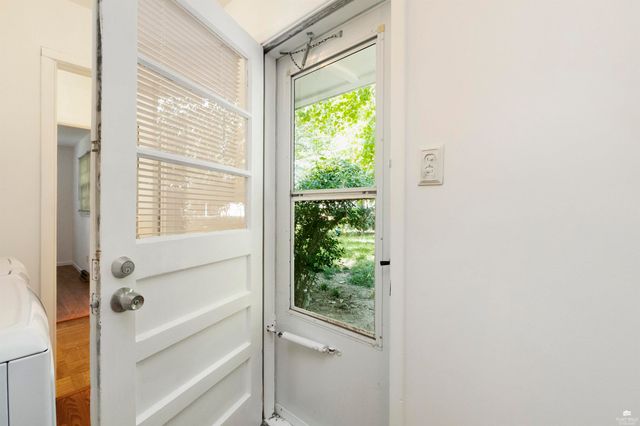 1733 Vaughn Drive, Manhattan, KS 66502