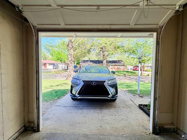 1733 Vaughn Drive, Manhattan, KS 66502