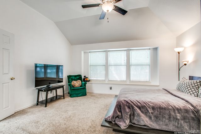 9227 BRAE MOSS, San Antonio, TX 78249