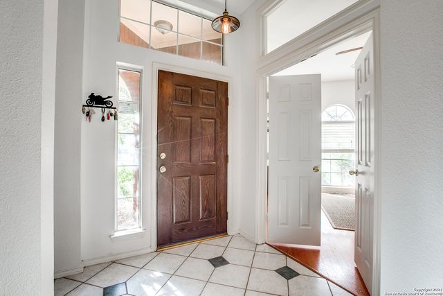 9227 BRAE MOSS, San Antonio, TX 78249