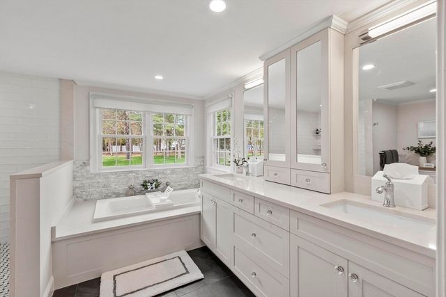 244 Powder Mill Rd, Concord, MA 01742