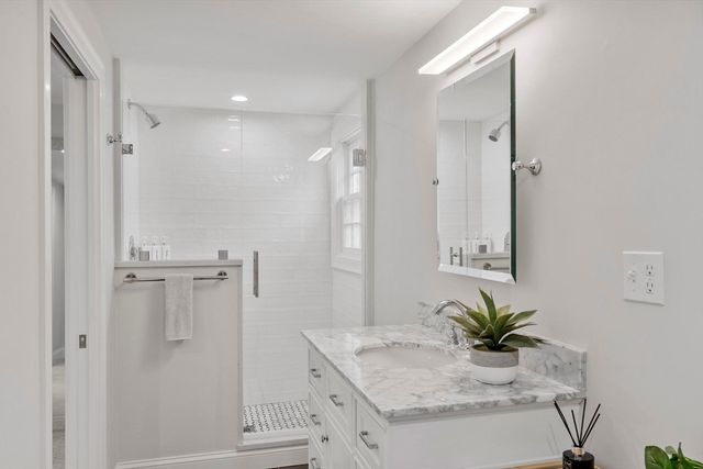 244 Powder Mill Rd, Concord, MA 01742