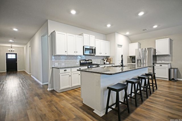 447 AGAVE FLATS DR, New Braunfels, TX 78130