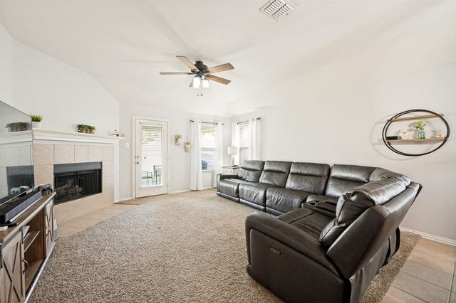 1421 Danielle Creek Drive, Little Elm, TX 75068