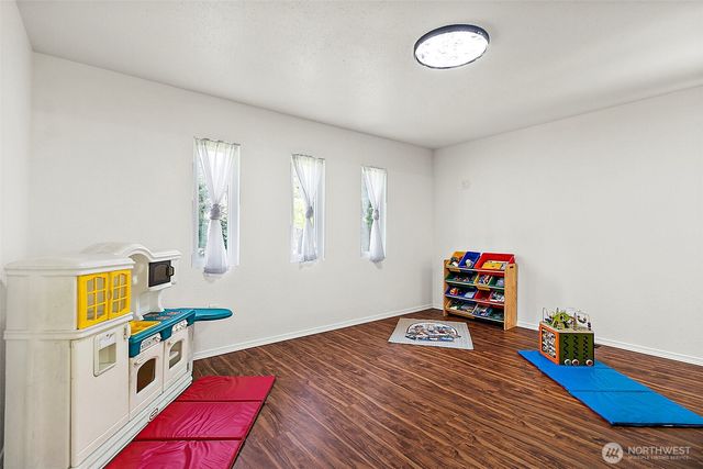 32818 174th Place SE, Auburn, WA 98092