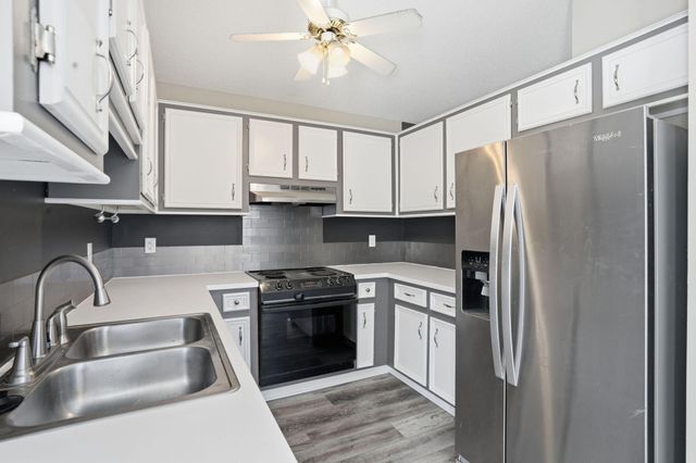 8562 Brookforest Drive, Charleston, SC 29406