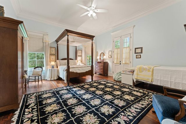 5376 Live Oak Dr, St Francisville, LA 70775