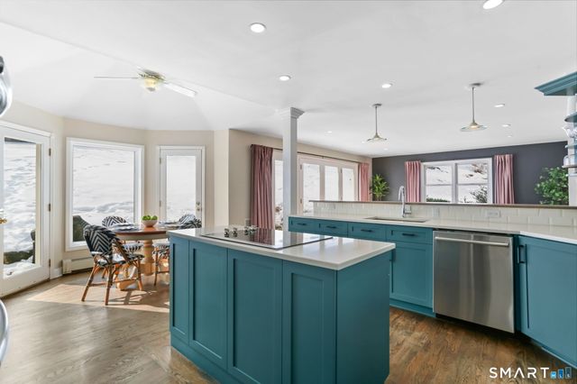 8 Iris Lane, Westport, CT 06880