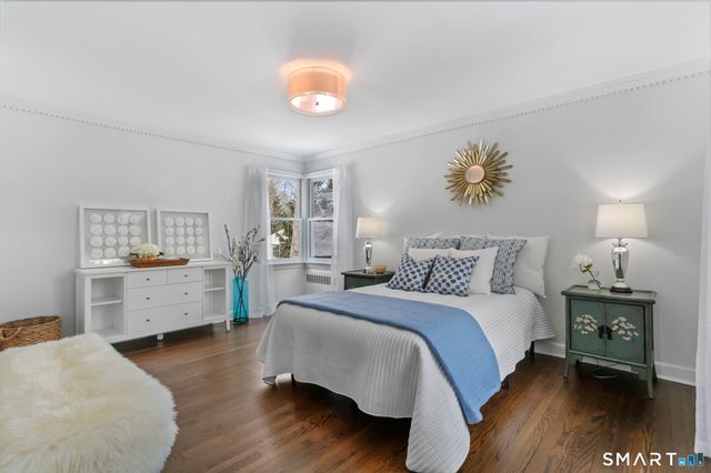 8 Iris Lane, Westport, CT 06880