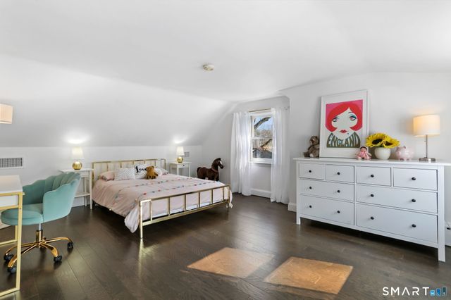 8 Iris Lane, Westport, CT 06880