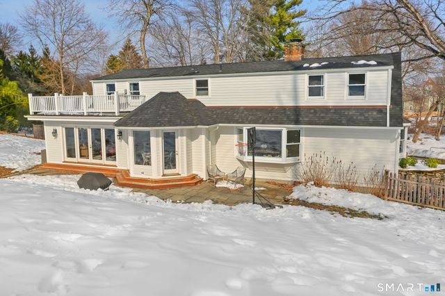 8 Iris Lane, Westport, CT 06880