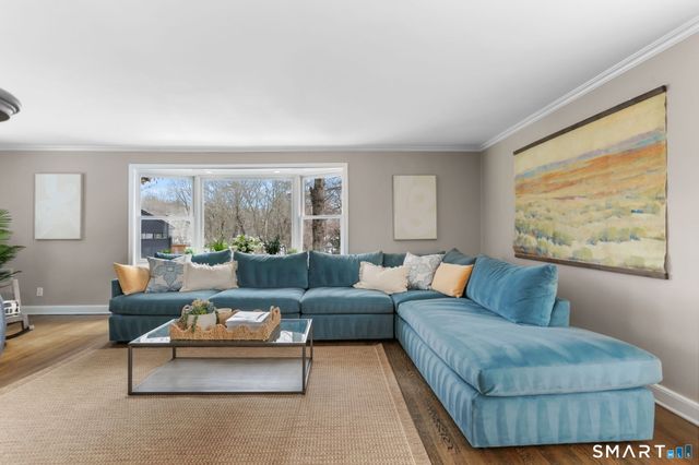 8 Iris Lane, Westport, CT 06880