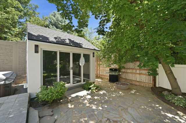 2320 E CAPRICE CT, Holladay, UT 84124