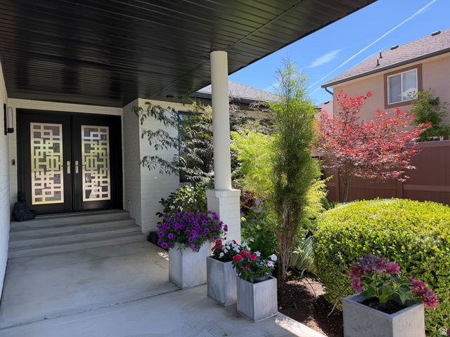 2320 E CAPRICE CT, Holladay, UT 84124