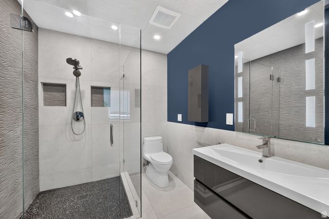 2320 E CAPRICE CT, Holladay, UT 84124