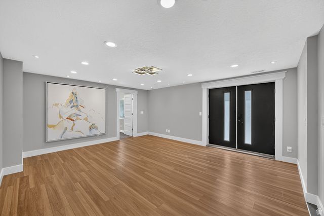 2320 E CAPRICE CT, Holladay, UT 84124
