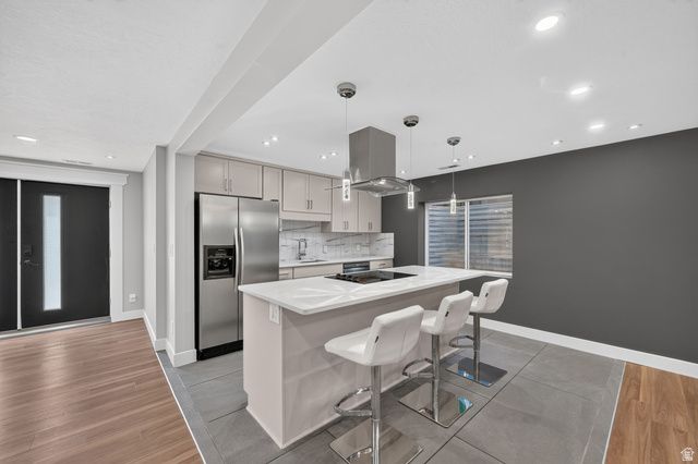 2320 E CAPRICE CT, Holladay, UT 84124