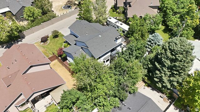 2320 E CAPRICE CT, Holladay, UT 84124