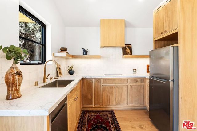 12426 Woodgreen Street, Los Angeles, CA 90066