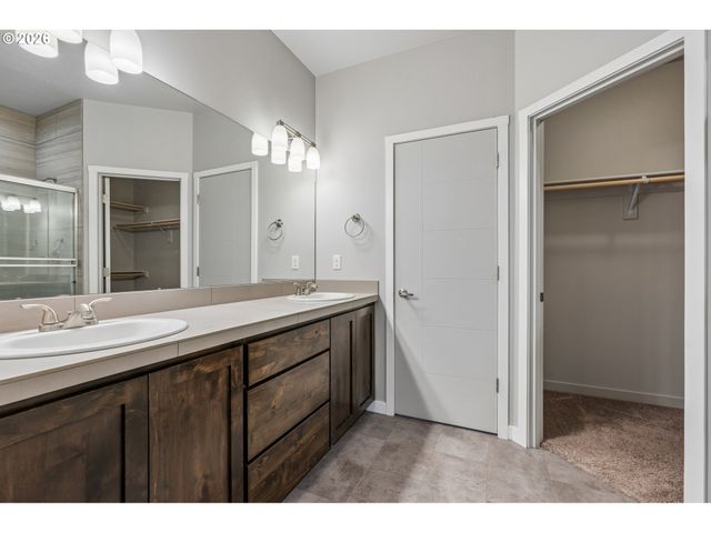 8430 Ne 50TH Ct, Vancouver, WA 98665