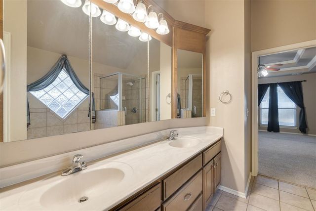 10717 NW 37th Street, Yukon, OK 73099