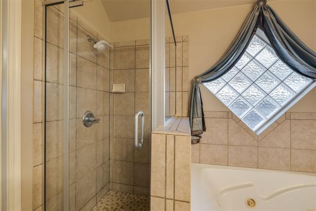 10717 NW 37th Street, Yukon, OK 73099