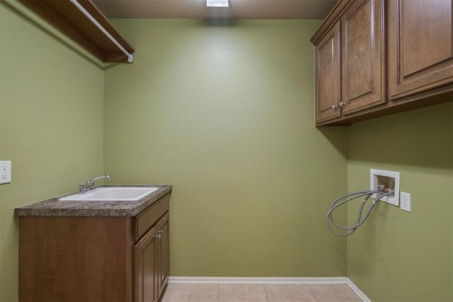 10717 NW 37th Street, Yukon, OK 73099